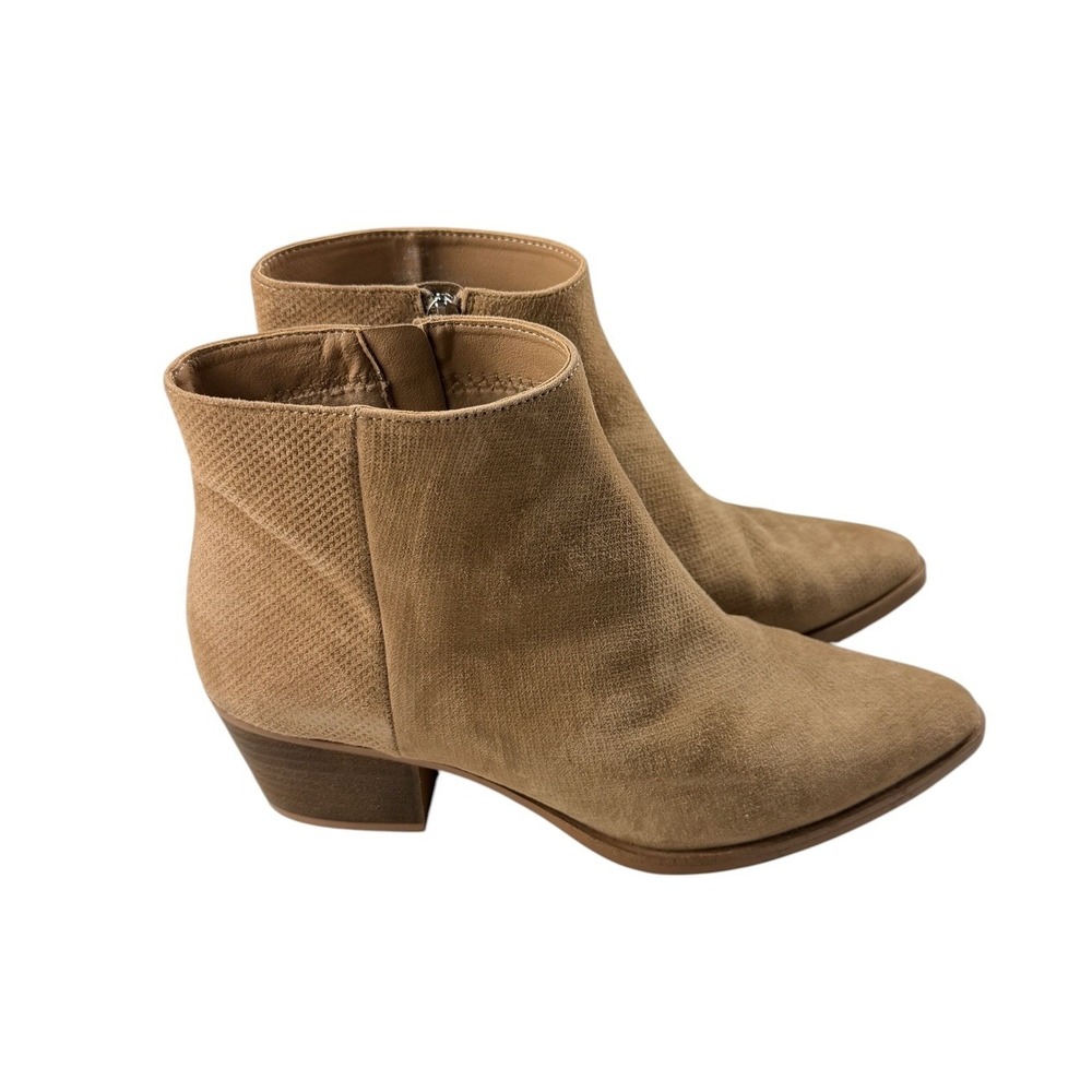 Michael by Michael Shannon Womens Tan Faux Suede Pointed Toe Ankle Boots Size 9